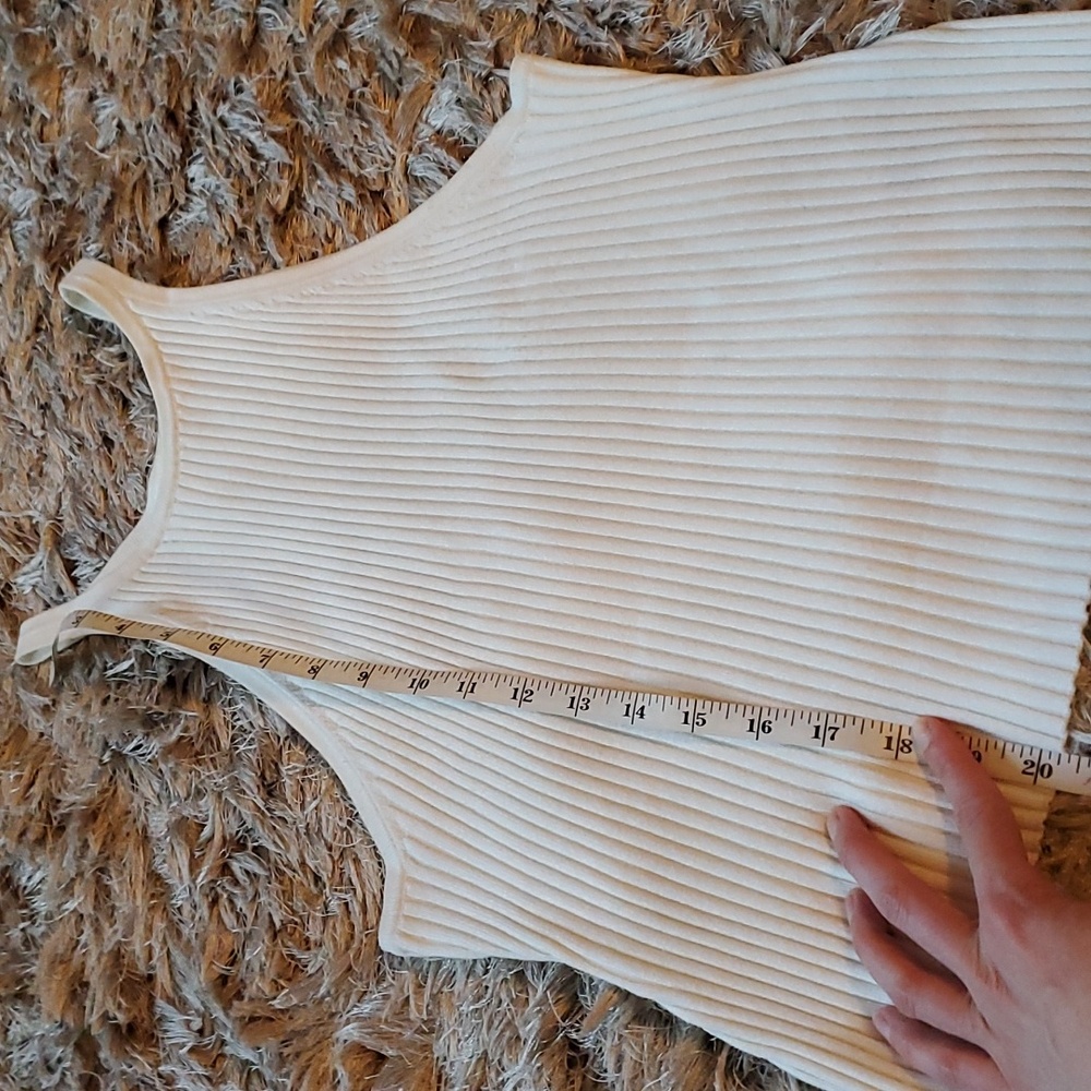 H&M Ribbed halter top - Picture 2 of 7